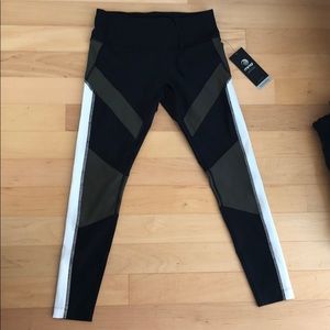 Brand New MPG black  Finale legging Small